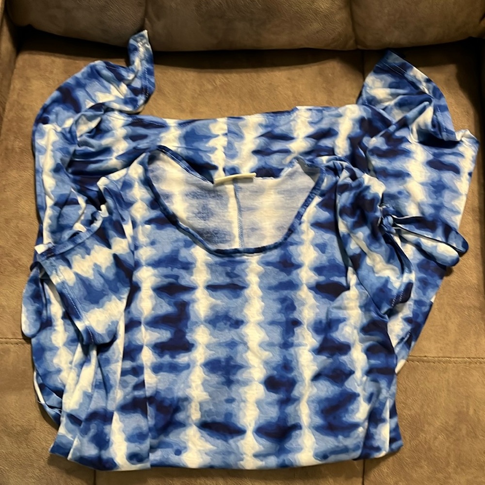 Bobbie Brooks swim coverup, blue and white sz medium